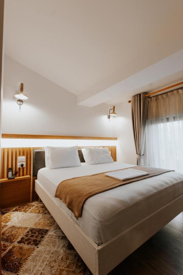 Gjirokastër Sharm Hotel Luxury מראה חיצוני תמונה