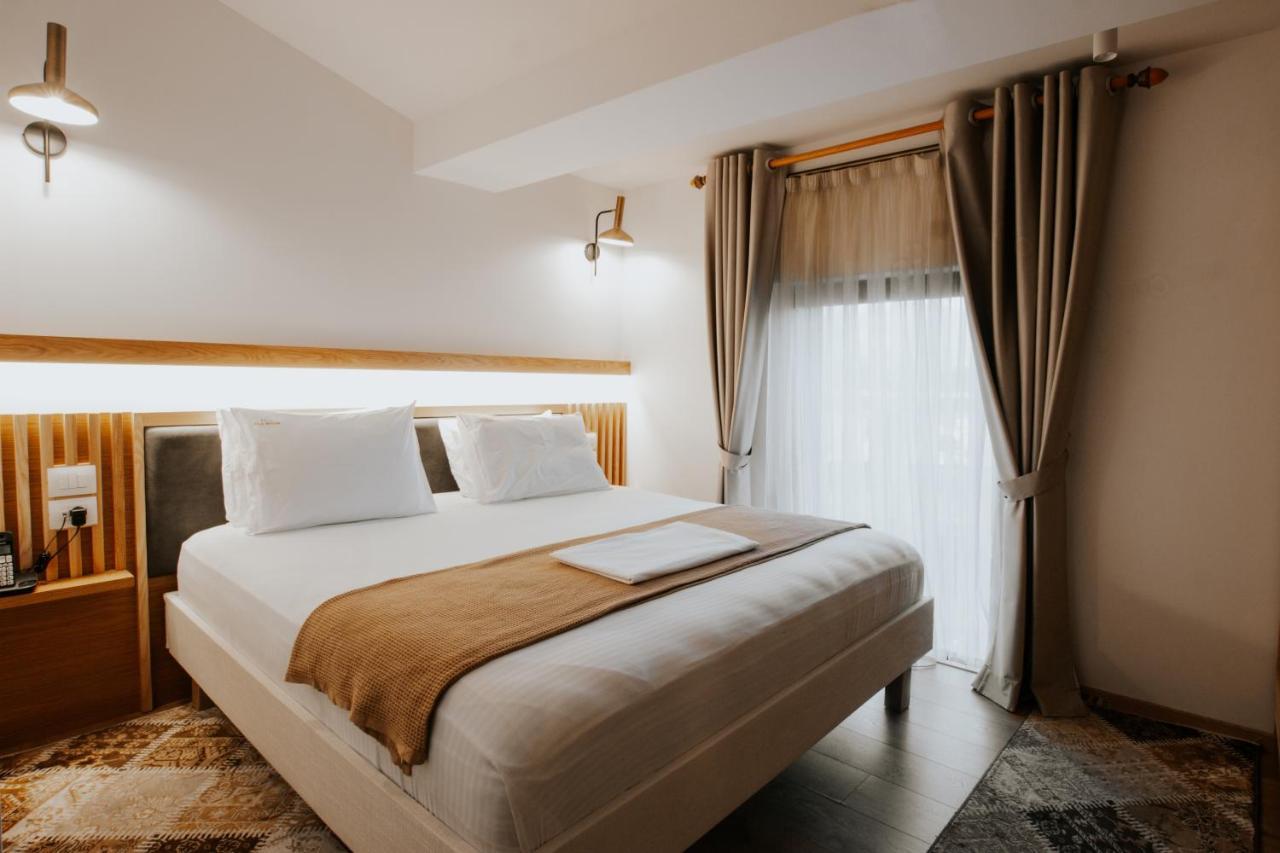 Gjirokastër Sharm Hotel Luxury מראה חיצוני תמונה